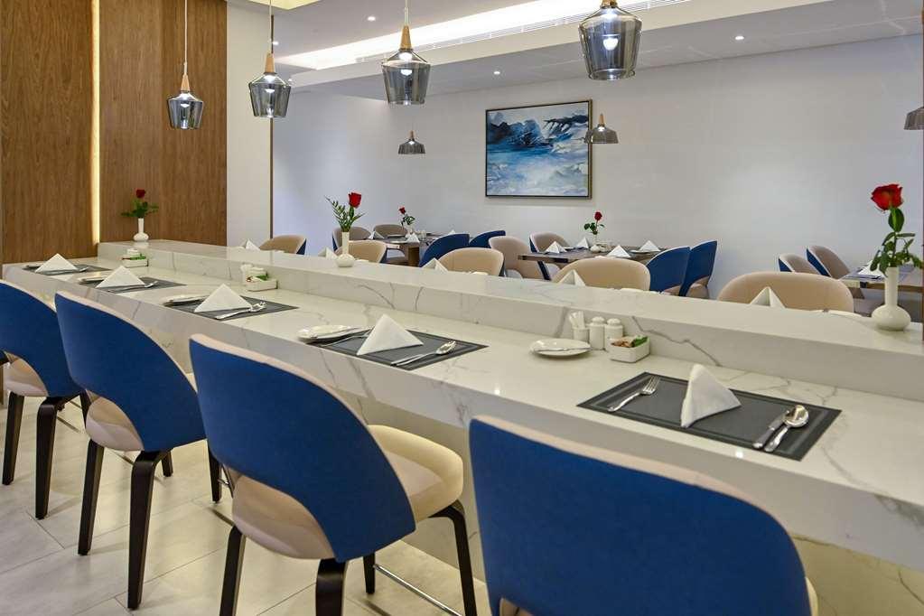 Comfort Hotel Jeddah King Road Εστιατόριο φωτογραφία