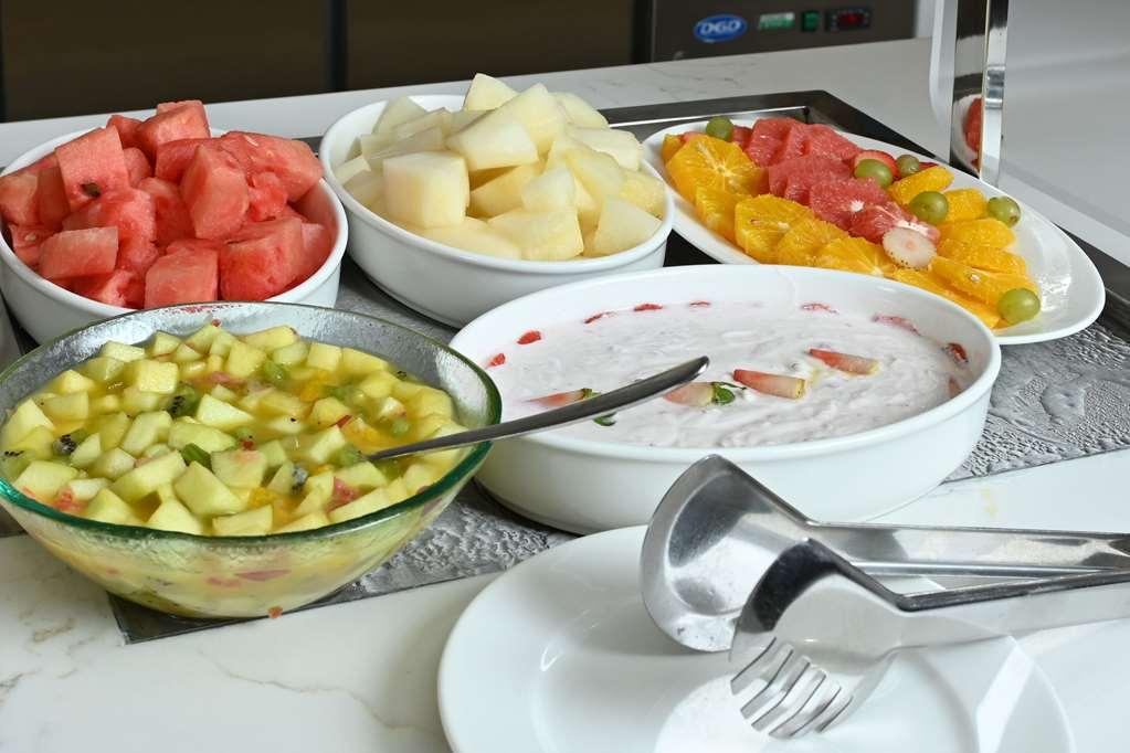 Comfort Hotel Jeddah King Road Εστιατόριο φωτογραφία