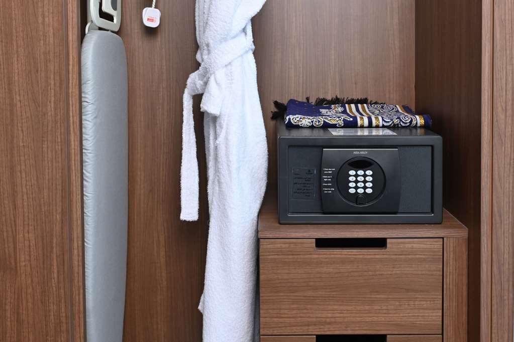 Comfort Hotel Jeddah King Road Δωμάτιο φωτογραφία